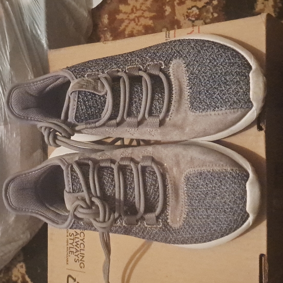 Gray Adidas Shoe - Picture 6 of 6